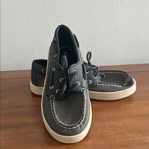 Sperry Boys Kids Moccasins in Dark Gray and Cream sz 2 boat shoes